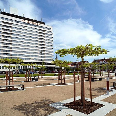 Hotel Cernigov Hradec Králové Exterior foto