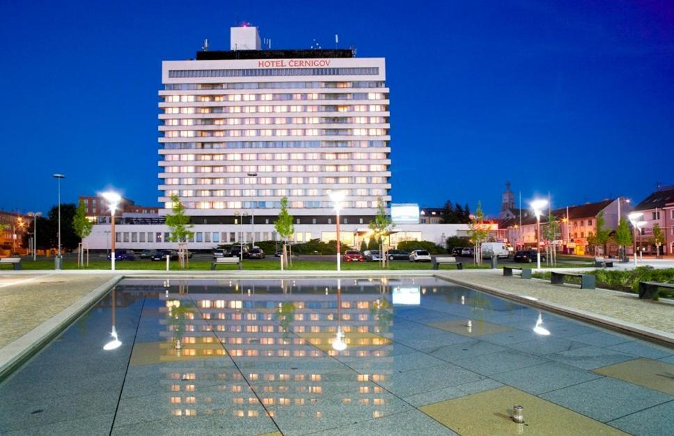 Hotel Cernigov Hradec Králové Exterior foto